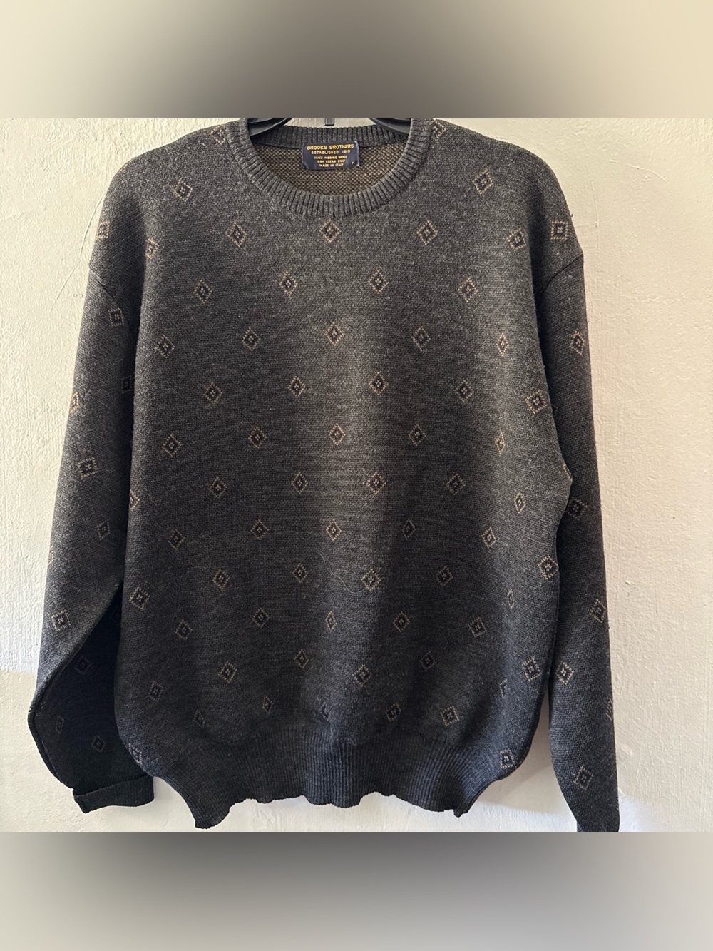 Brooks Brothers Men’s Grey Diamond Pattern Merino Wool Sweater Made in Italy M